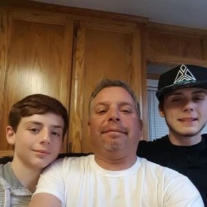 Meet your Posher, Larry